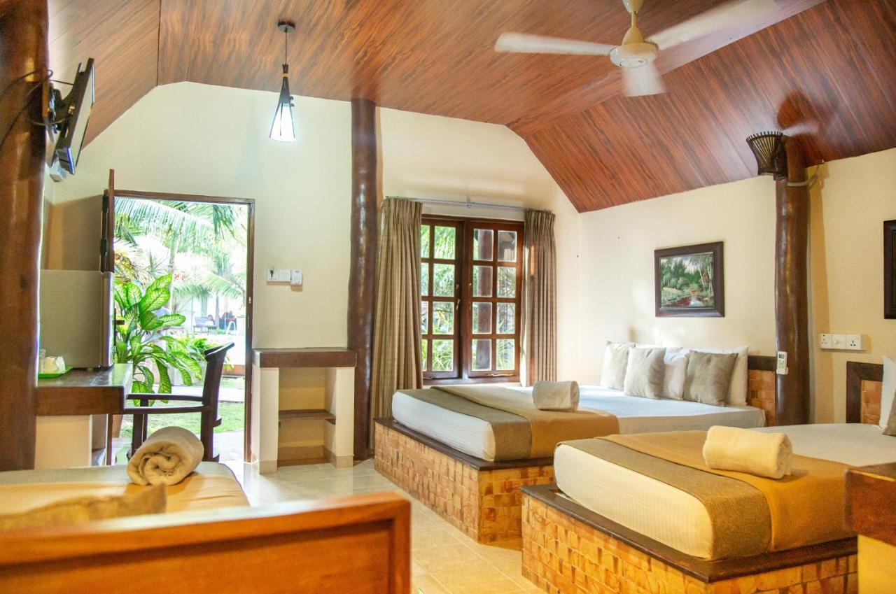 Jkab Beach Resort Trincomalee Ngoại thất bức ảnh