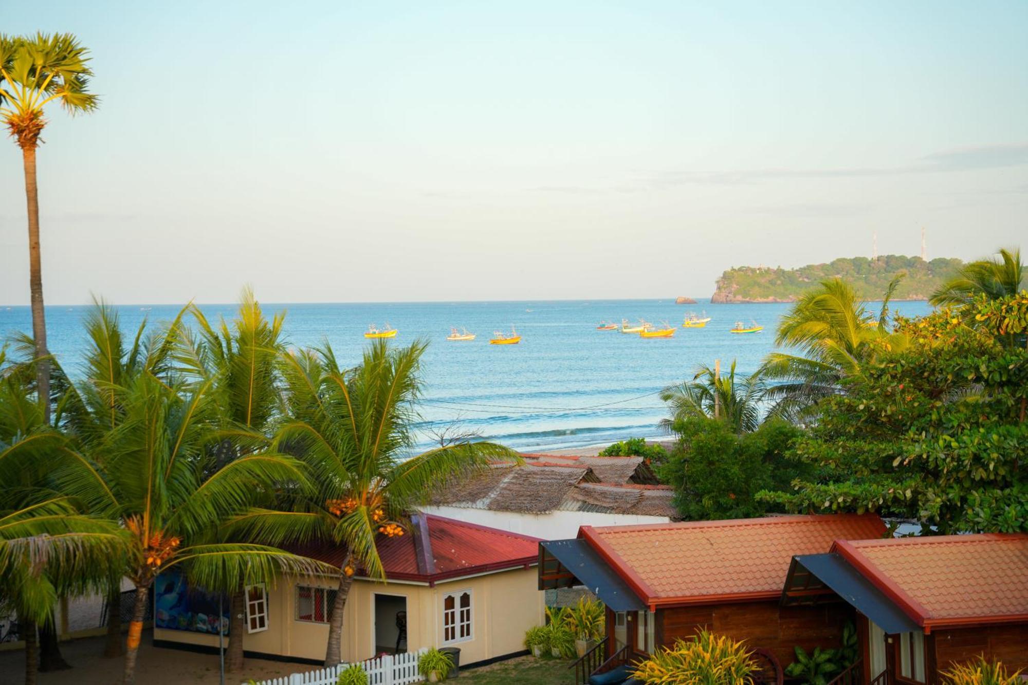 Jkab Beach Resort Trincomalee Ngoại thất bức ảnh
