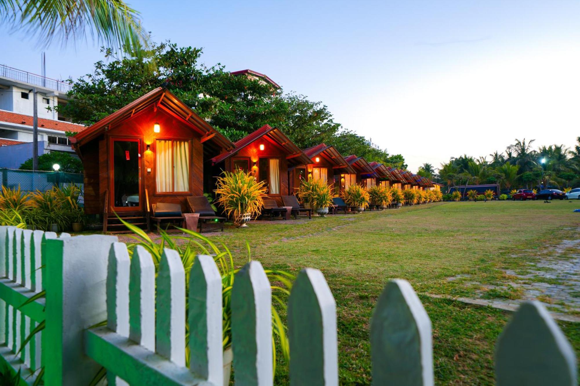 Jkab Beach Resort Trincomalee Ngoại thất bức ảnh