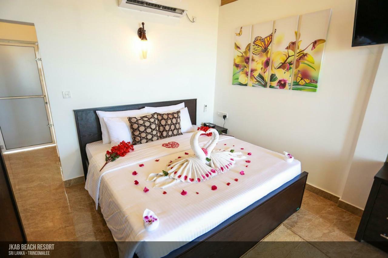 Jkab Beach Resort Trincomalee Ngoại thất bức ảnh