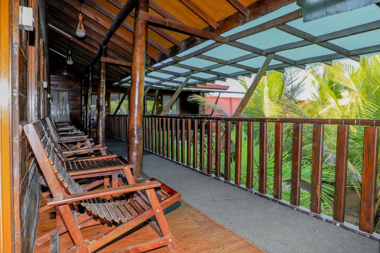 Jkab Beach Resort Trincomalee Ngoại thất bức ảnh