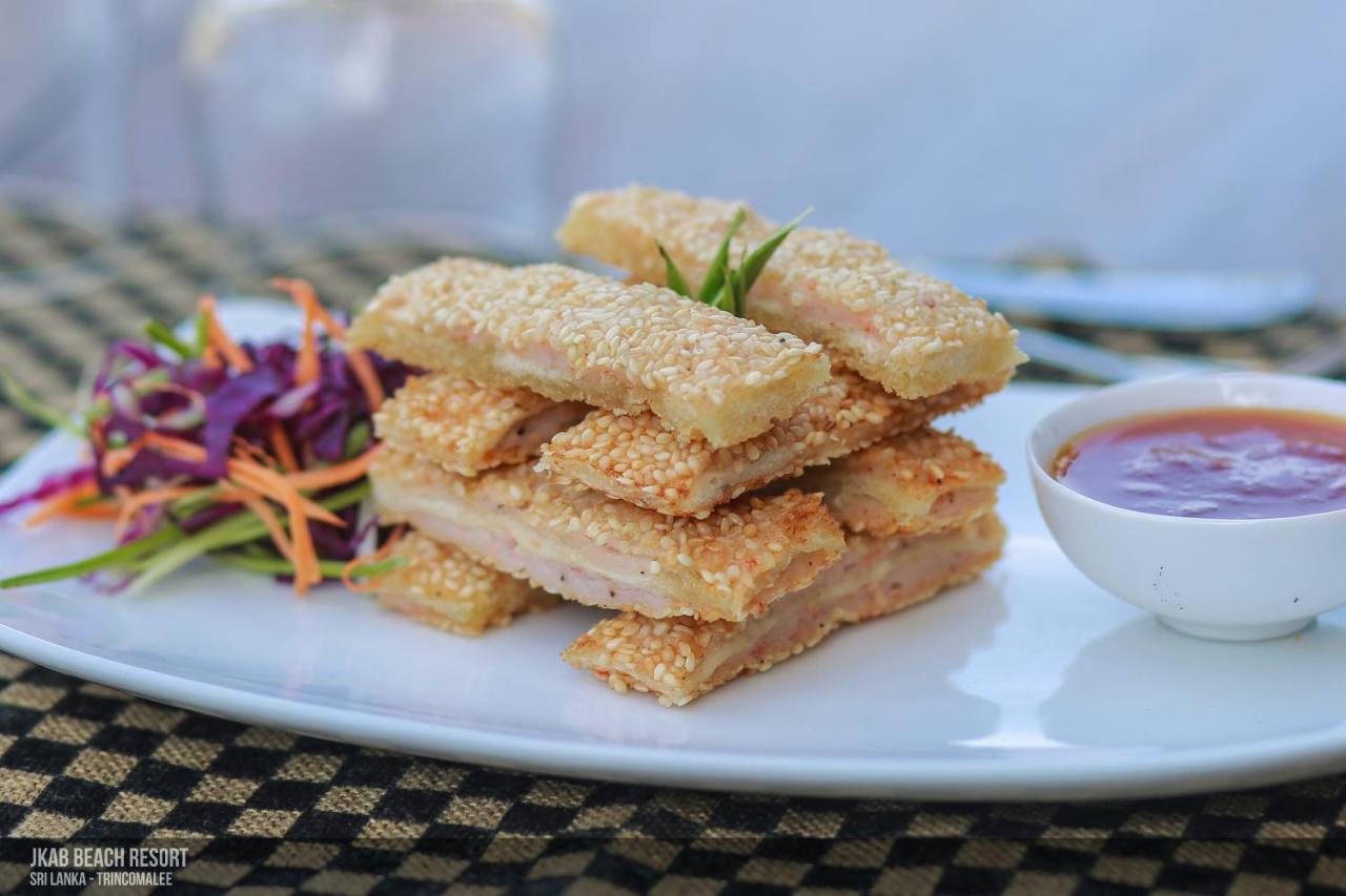 Jkab Beach Resort Trincomalee Ngoại thất bức ảnh